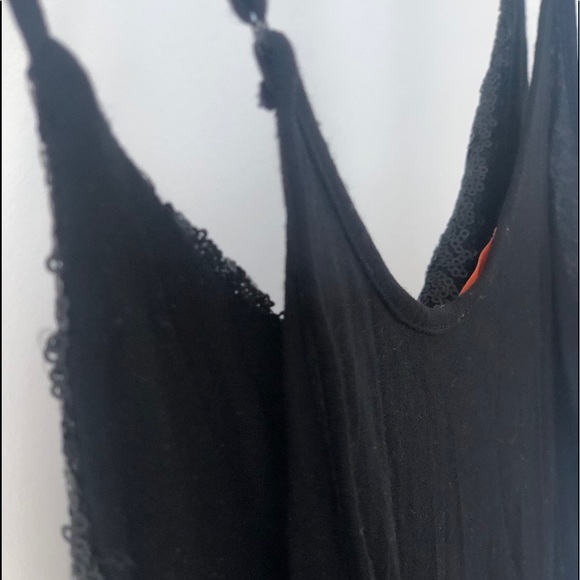 Shiny camisole - Joe Fresh - Size M❣️ - Picture 3 of 4